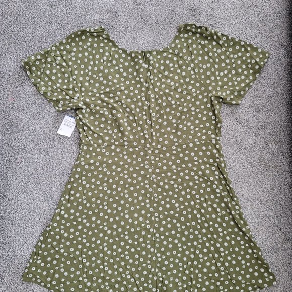 Nordstrom rack Abound Olive Green Vintaged Daisy Dress lightweight 1X - Picture 8 of 16